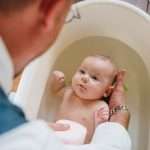 baby-bathtime-picture-id618551668