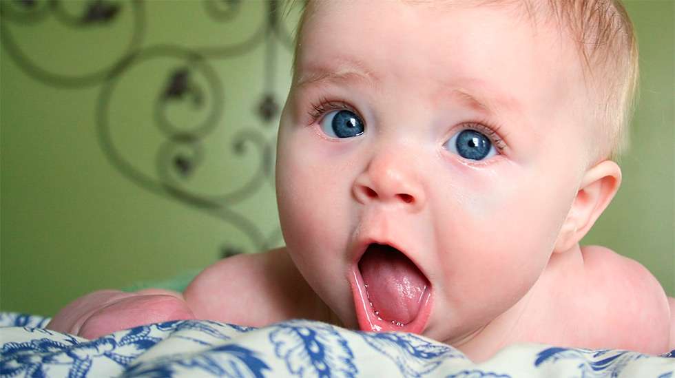 Vauvan oksentelu ja pulauttelu | Vauva 