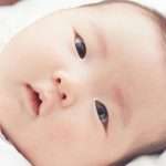 baby-face-closeup-picture-id883027110