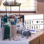 baby-shower-sweet-table-picture-id682664790